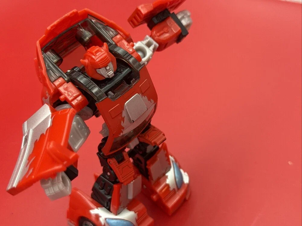 Transformers Deluxe Classics Cliffjumper Hasbro